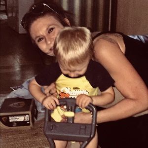 Meet your Posher, Alisha